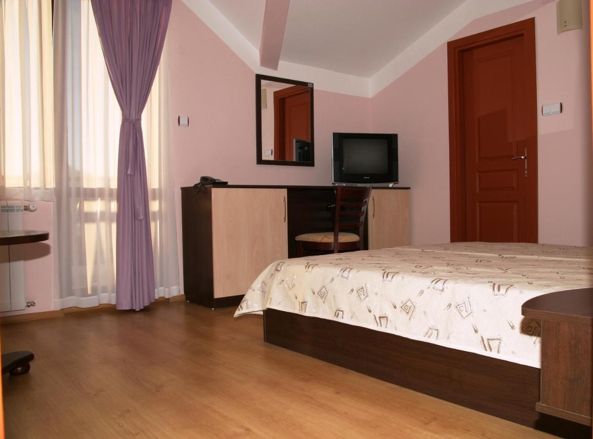 Boryka Family Hotel Asikoria Zewnętrze zdjęcie